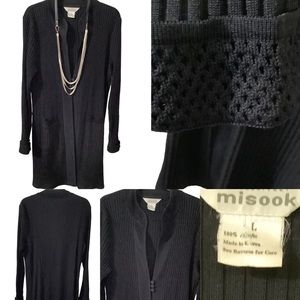 EXCLUSIVELY MISOOK BLACK‎ LONG SWEATER. SIZE LARGE